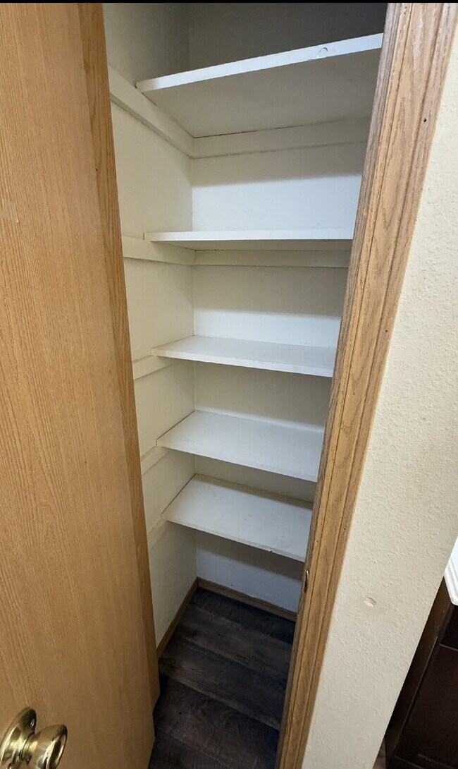 Building Photo - Welcome To Your New Home in Forsyth MO!