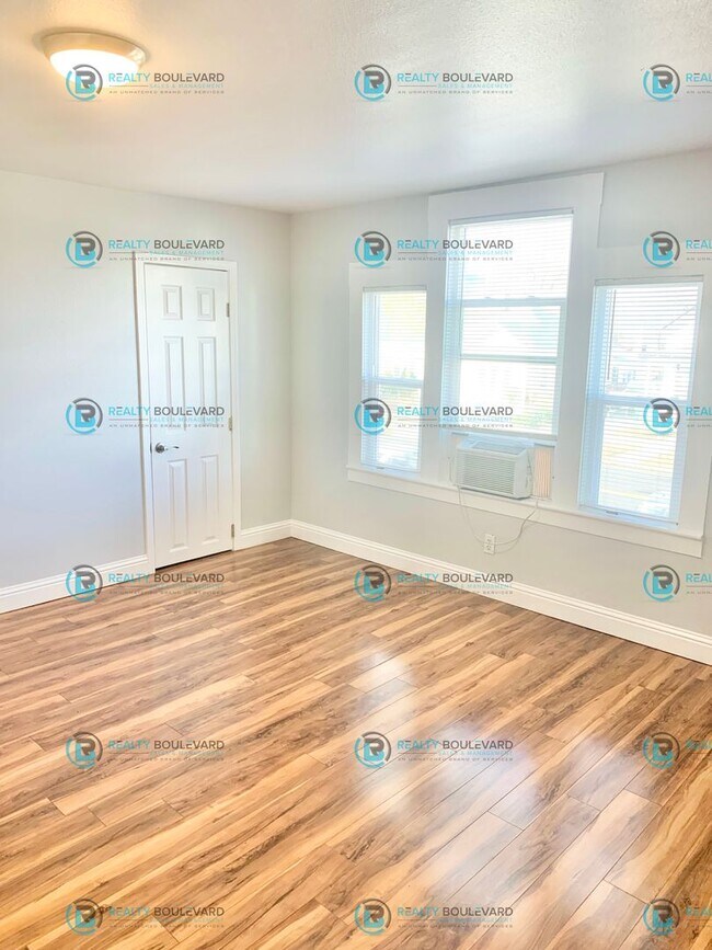 Foto del edificio - 1/2 Month Free!! 1 Bedroom 1 Bath - Cozy & Convenient Living close to UNR, Downtown Reno and Free...