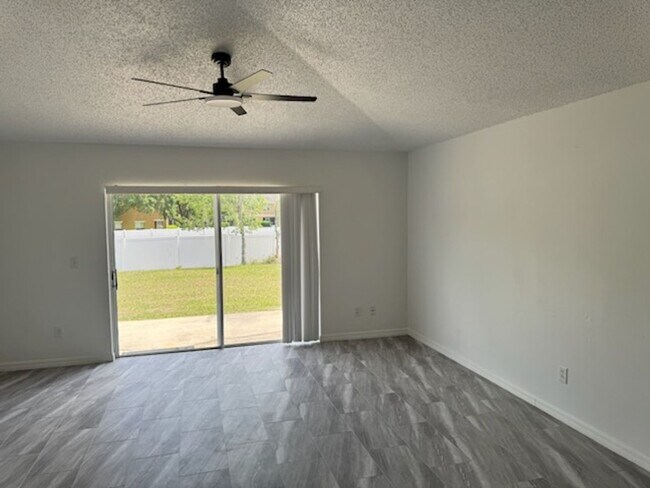 Foto del edificio - Home for rent