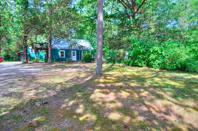 Photo - 1205 N Greensboro St Apartment