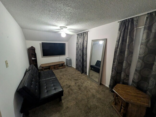 Foto del edificio - 82 200 N