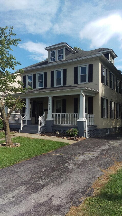 Foto principal - 17403 Gay St