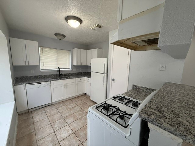 Building Photo - 10028 Ridgecoral Dr