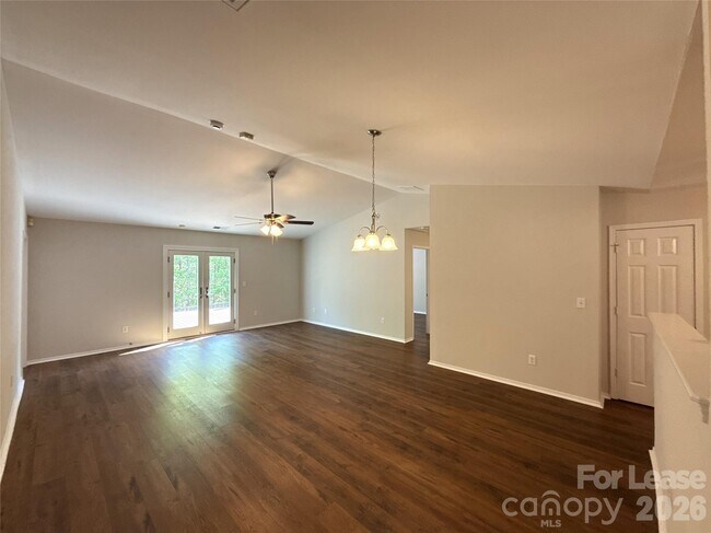 Foto del edificio - 15732 Circlegreen Dr