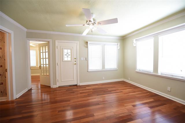 Building Photo - 9015 San Leandro Dr