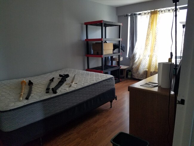 2nd bedroom available for rent - 307 Prospect Ave