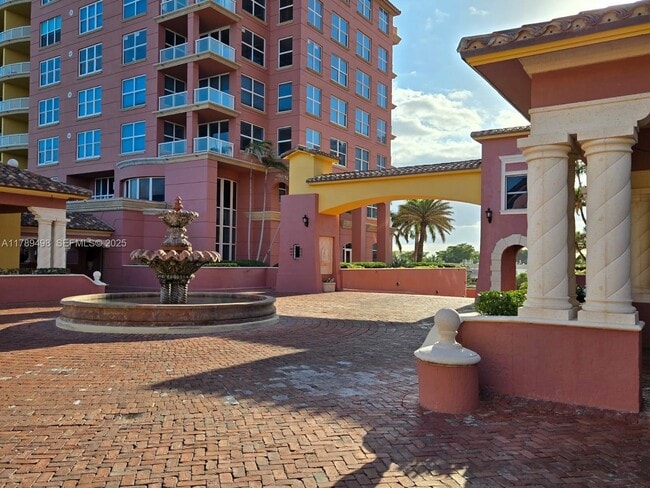 Building Photo - 2110 N Ocean Blvd