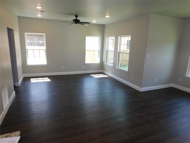 Building Photo - 704 E Jefferson St