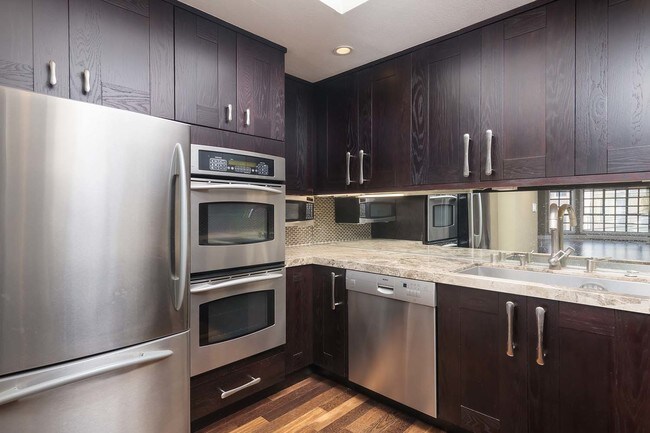 Foto del edificio - 1567 McAllister St