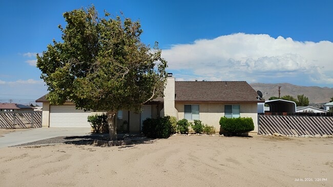 Building Photo - 7619 Pismo Ave