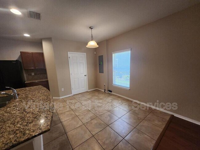 Foto del edificio - 4721 Chatterton Way