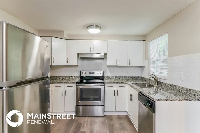 Foto del edificio - 921 Hillside Dr