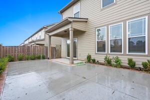 Building Photo - 546 Vinings Dr