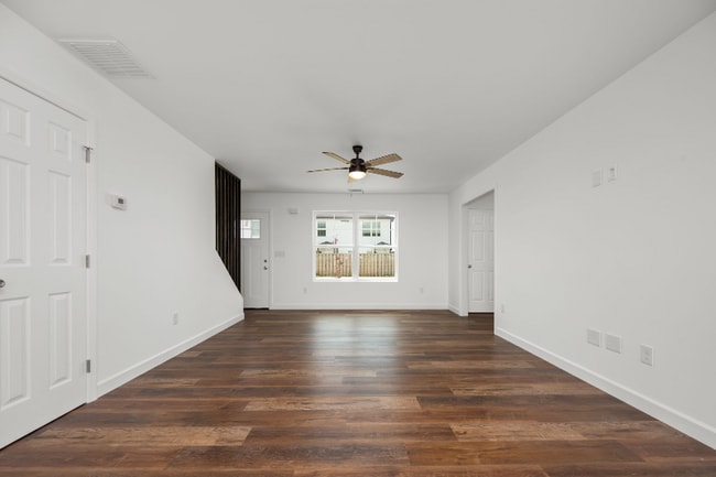 Building Photo - 117 Mullican St