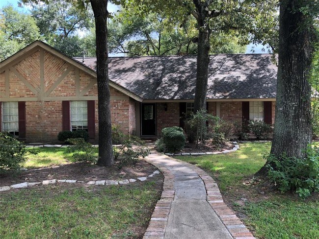 Foto del edificio - 15302 Cypress Garden Dr