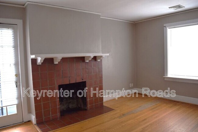 Foto del edificio - 4809 Colonial Ave