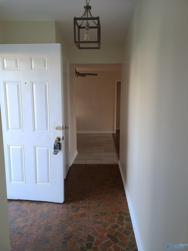Foto del edificio - 3704 Oakdale Ct NW