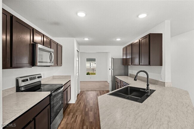 Foto del edificio - 428 Piedmont St