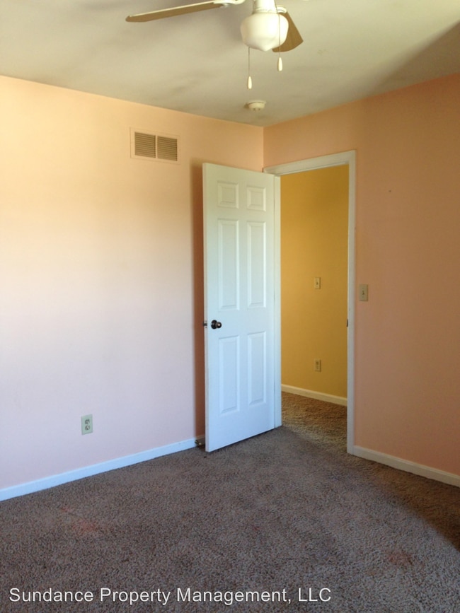 Building Photo - 8171 Celestial Cir