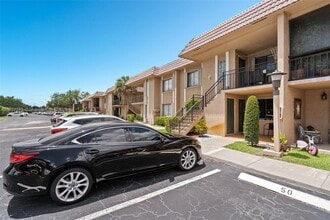 Building Photo - 197 Lakeview Dr