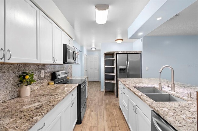 Building Photo - 10637 Deergrass Ln