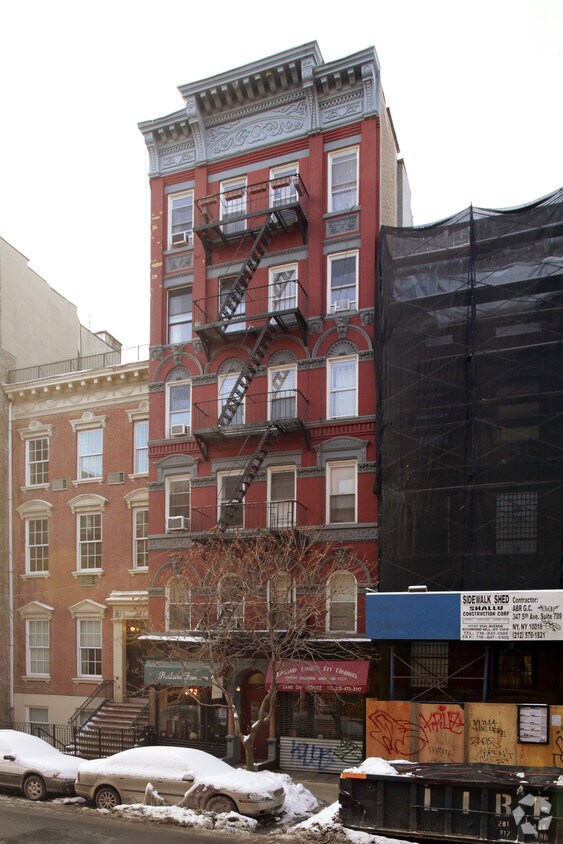 Primary Photo - 66 E 7th St