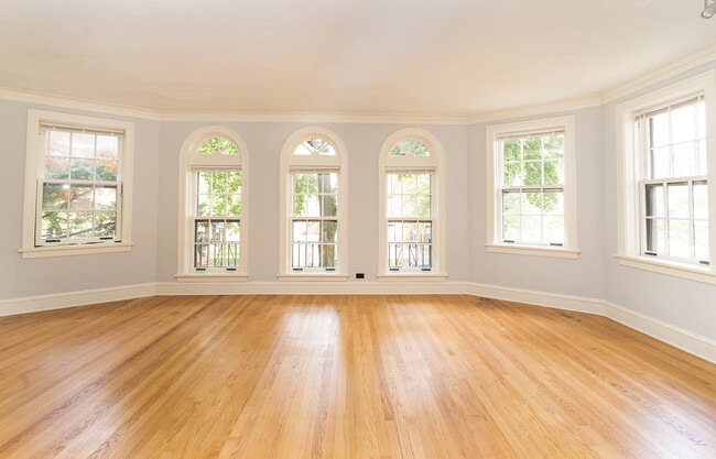 living room - 7531 N Seeley Ave