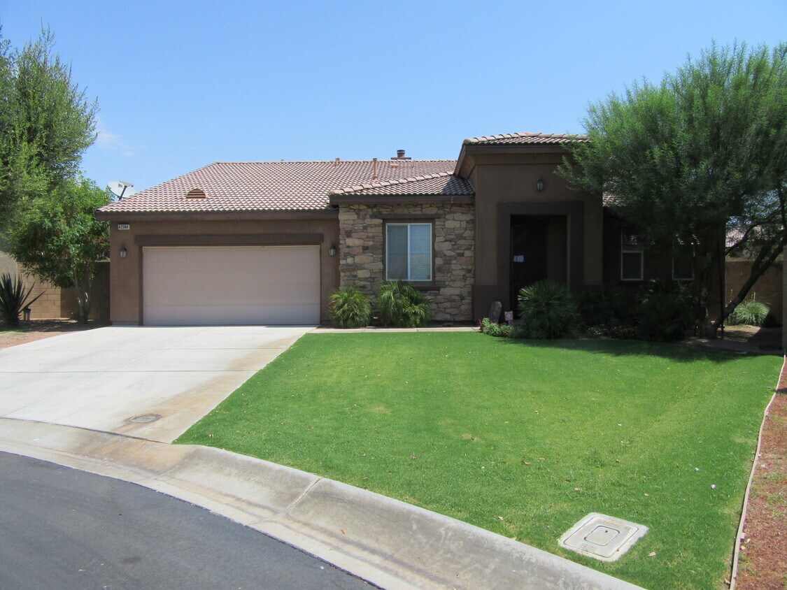 Foto principal - 42544 Tango Ct