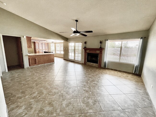 Building Photo - 3572 E Moreno Ln