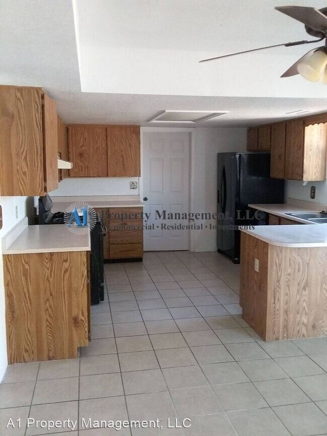 Building Photo - 4 br, 3 bath House - 5214 N. Squaw Dr.