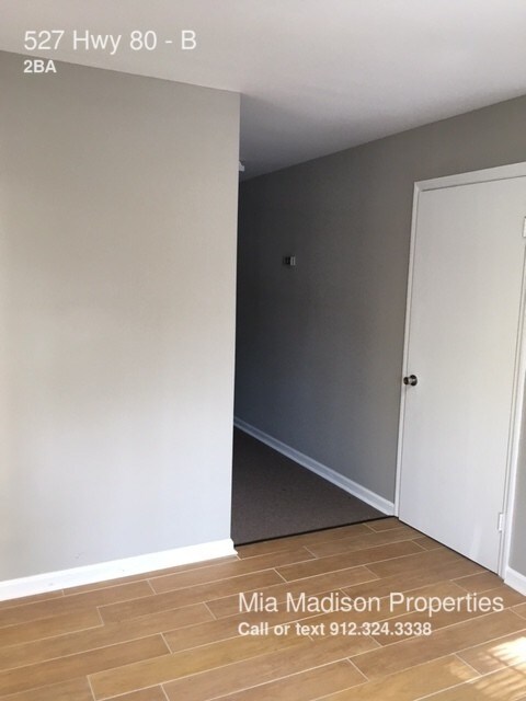 Building Photo - 527 US-80
