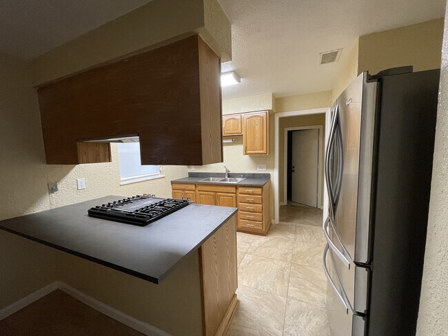 Building Photo - 3211 Jersey Ct