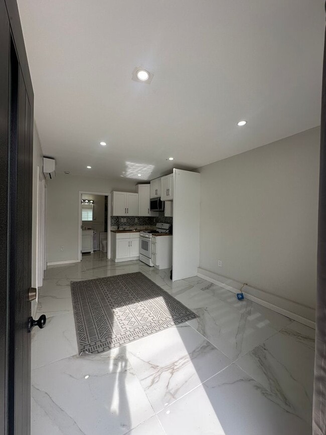 Photo - 1427 E 76th St Apartment