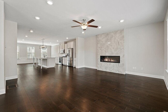 Foto del edificio - 4240 Hickory Pne Aly