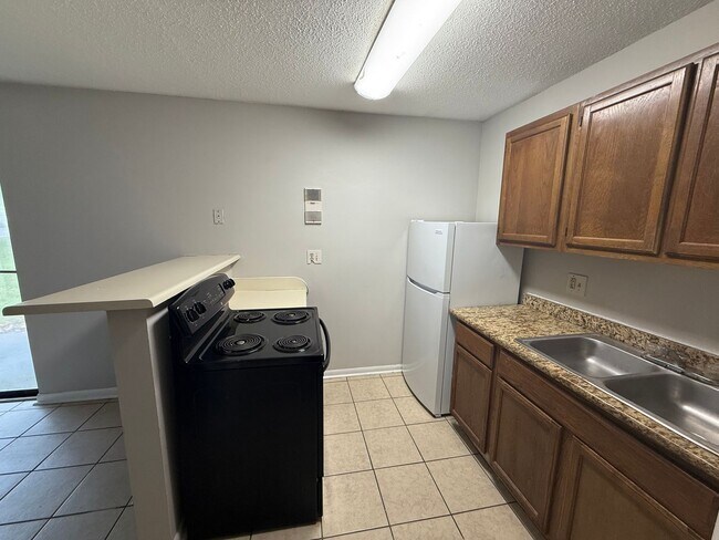 Building Photo - 4902 Cotton Row NW