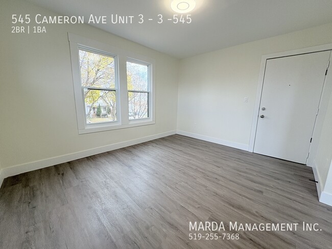 Building Photo - MODERN 2BEDROOM/1BATH APARTMENT IN RENOVAT...