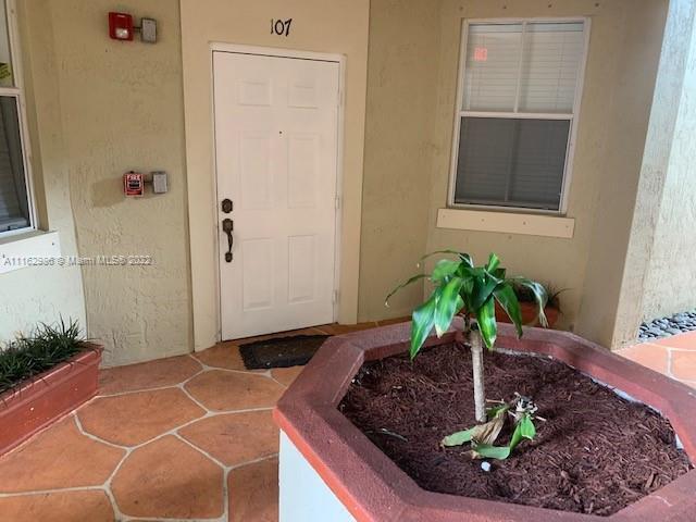 Foto del edificio - 8826 W Flagler St