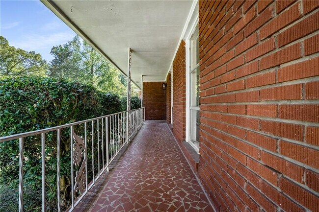 Building Photo - 2985 Meadow Lark Dr