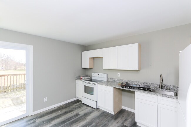 Foto del edificio - 511 Jamestown Ct