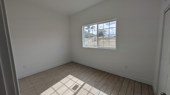 Building Photo - 20744 Elaine Ave