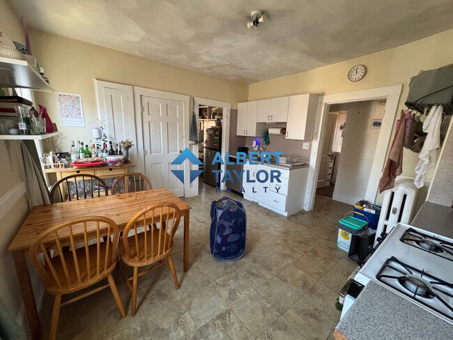 Foto del edificio - 97 Kilsyth Rd