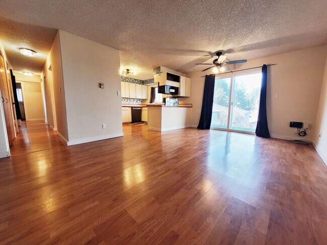 Foto del edificio - 649 N Hayes St