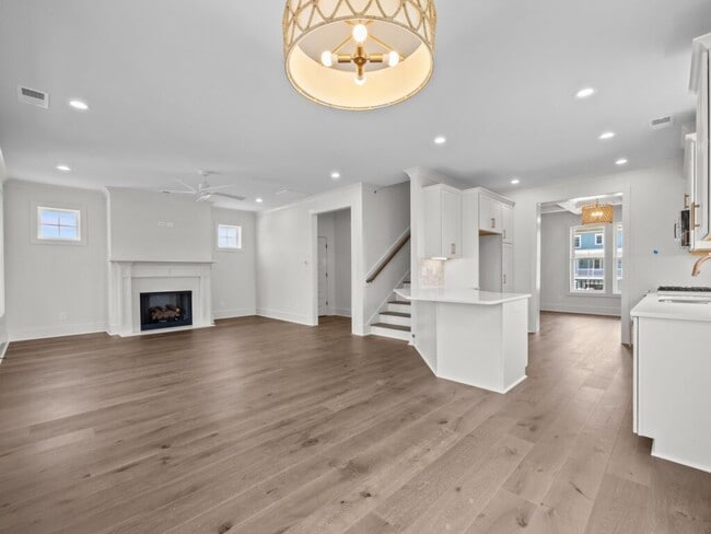 Building Photo - 609 Cannonsgate Dr