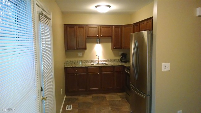 Building Photo - 2 br, 1.5 bath Condo - Boston Commons