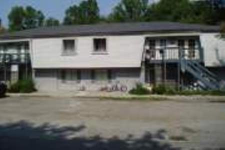 Primary Photo - 300 Rickenbacker Dr