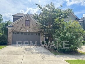 Building Photo - 2108 Chipley Dr