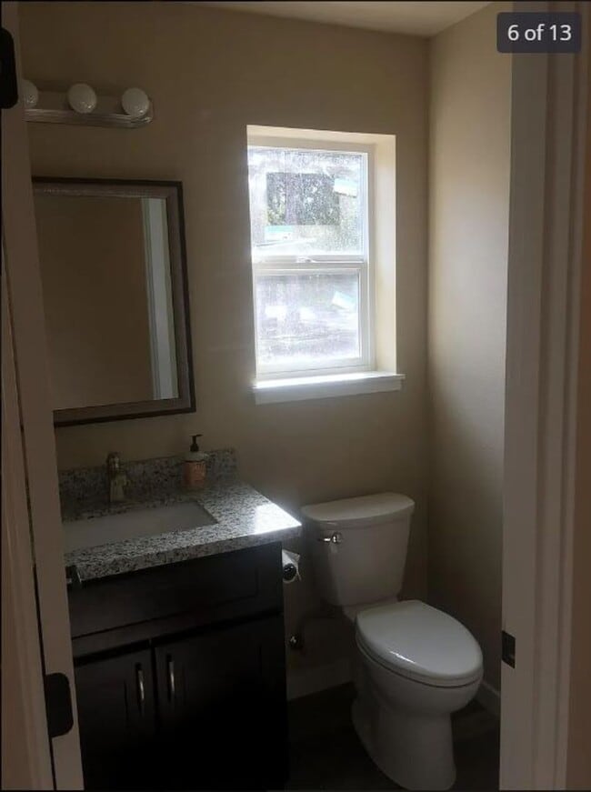 Building Photo - West hill rental home - 3 bedroom and 2.5 ...