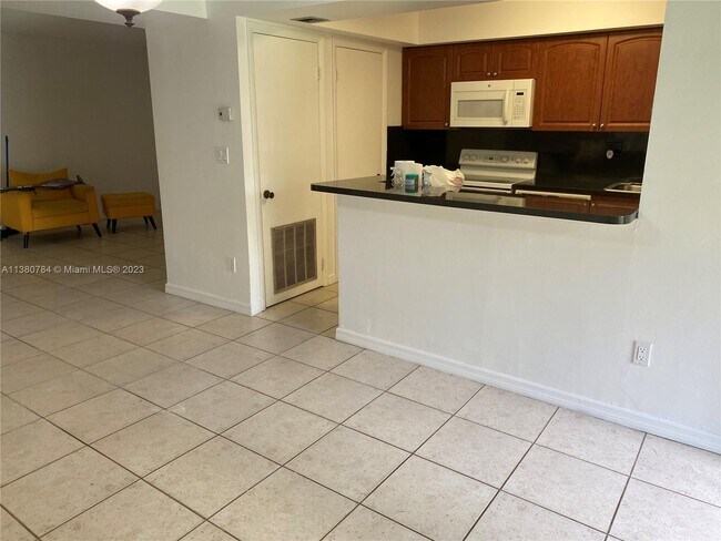 Building Photo - 8401 SW 107th Ave