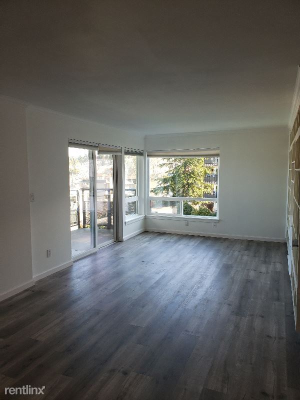 Primary Photo - 550 Elm Way