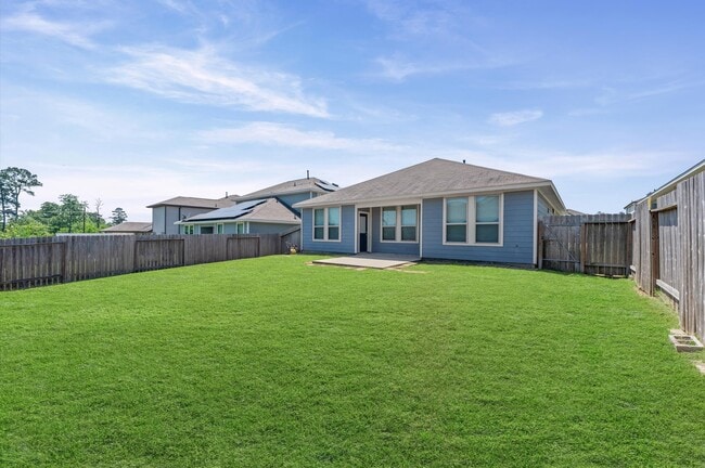 Building Photo - 40219 S Hill Pass
